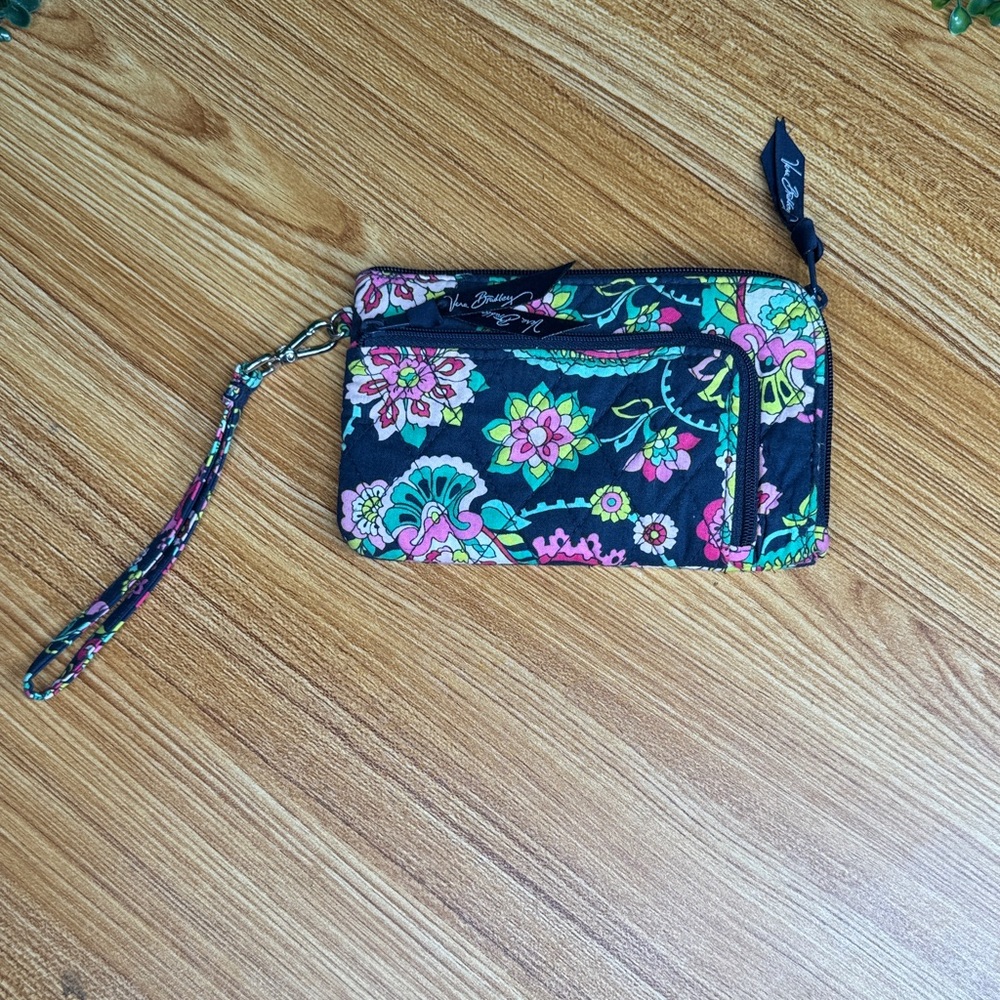 Vera Bradley Floral Wristlet - Floral